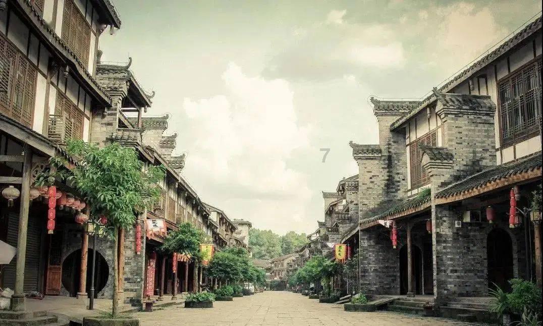 河南官方：将对多拉多等红牌球员追罚，事件将会如何发展？游戏画面